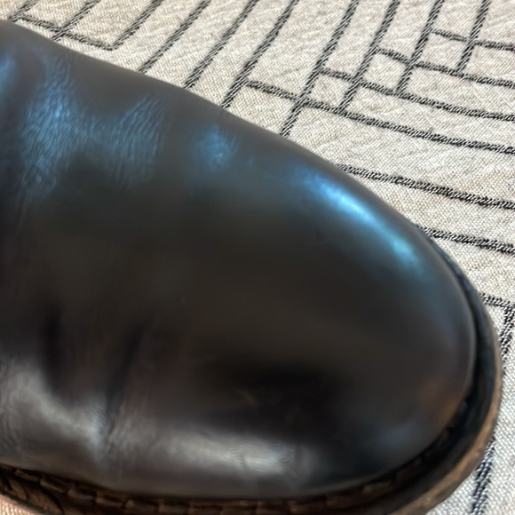 Chanel turn lock boots 38.5 - Picture 10 of 15